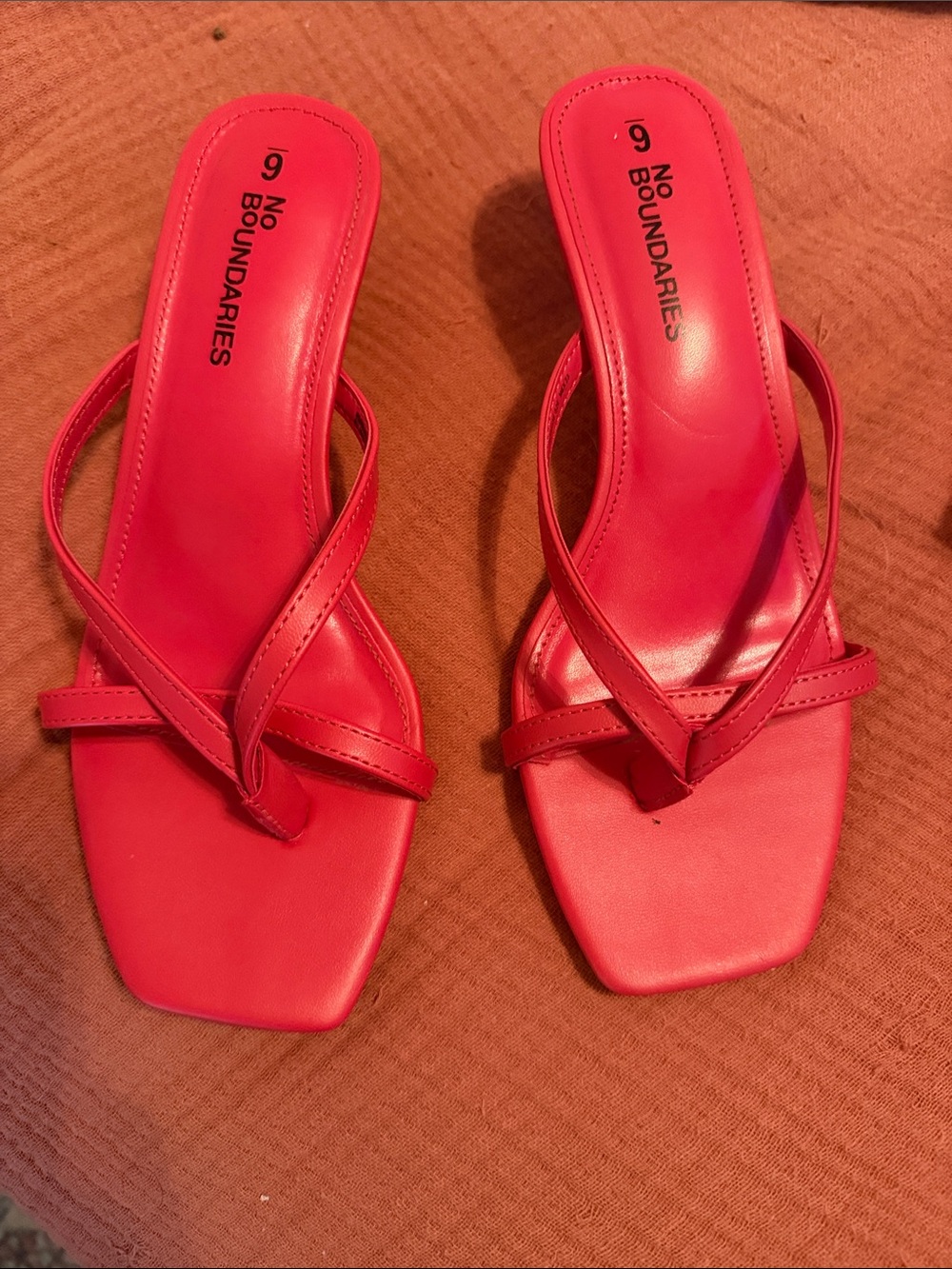 No Boundaries Women's Hot Pink Square-Toe Slide Heels